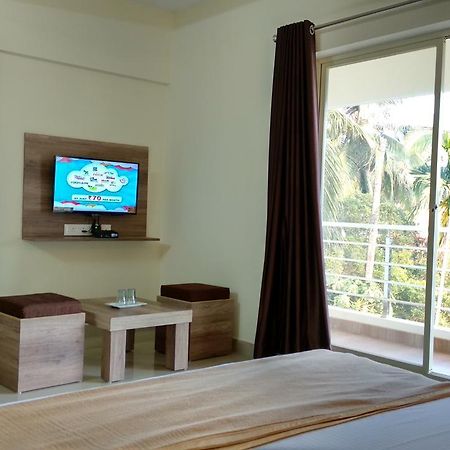 Shesha Kuteera Hotel Subrahmanya Luaran gambar