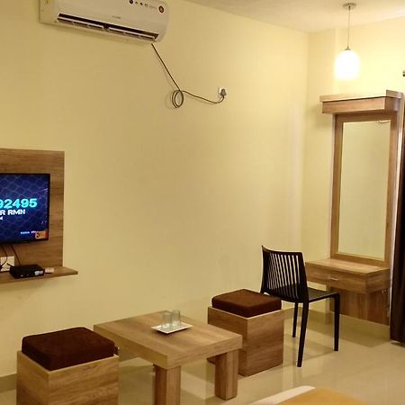 Shesha Kuteera Hotel Subrahmanya Luaran gambar